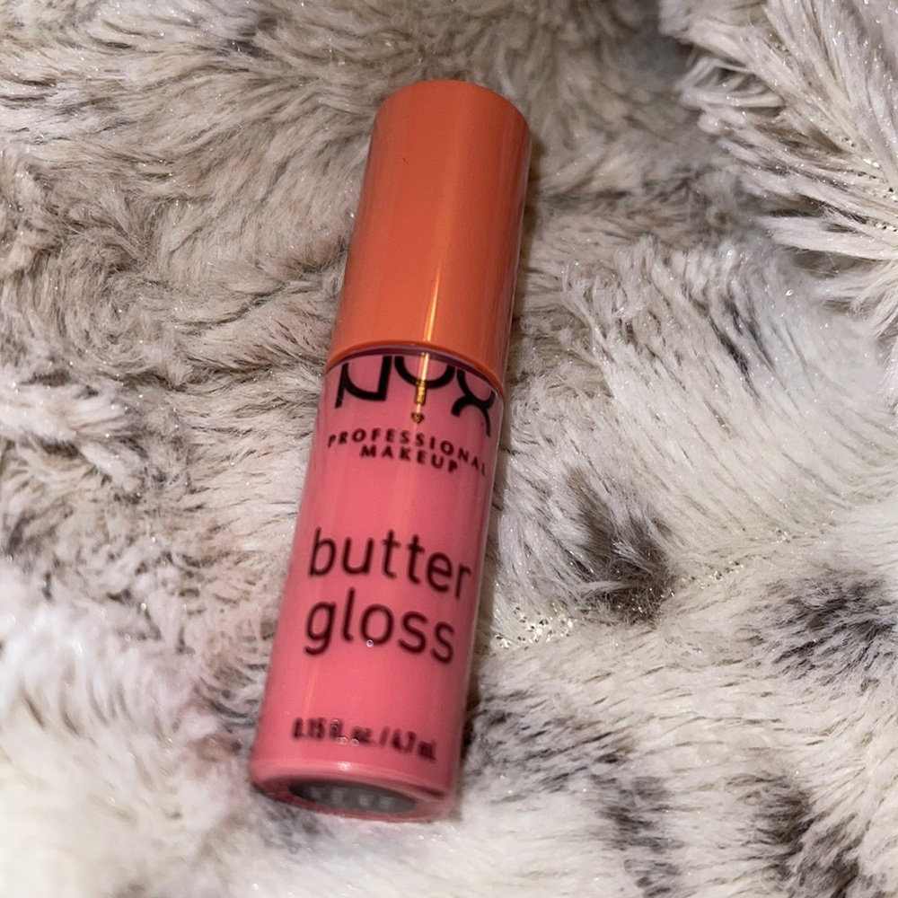5/$25 🖤 NYX butter gloss